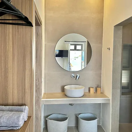 Serenity Hébergement de vacances Chalki Town