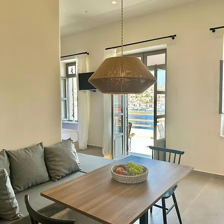 Serenity Hébergement de vacances Chalki Town