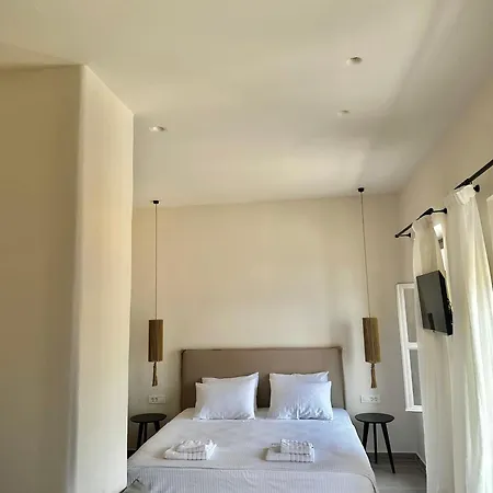 Case de vacanță Serenity Chalki Town