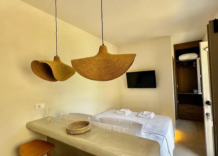 Serenity Tatil Evi Chalki Town